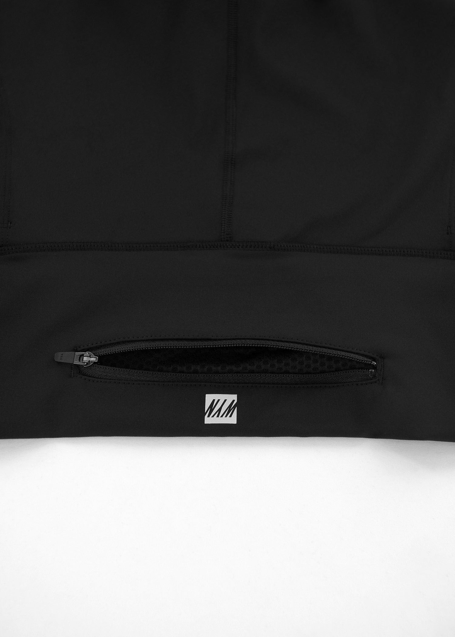 Women's Little Bit Longer Shorts 2.0 - Black