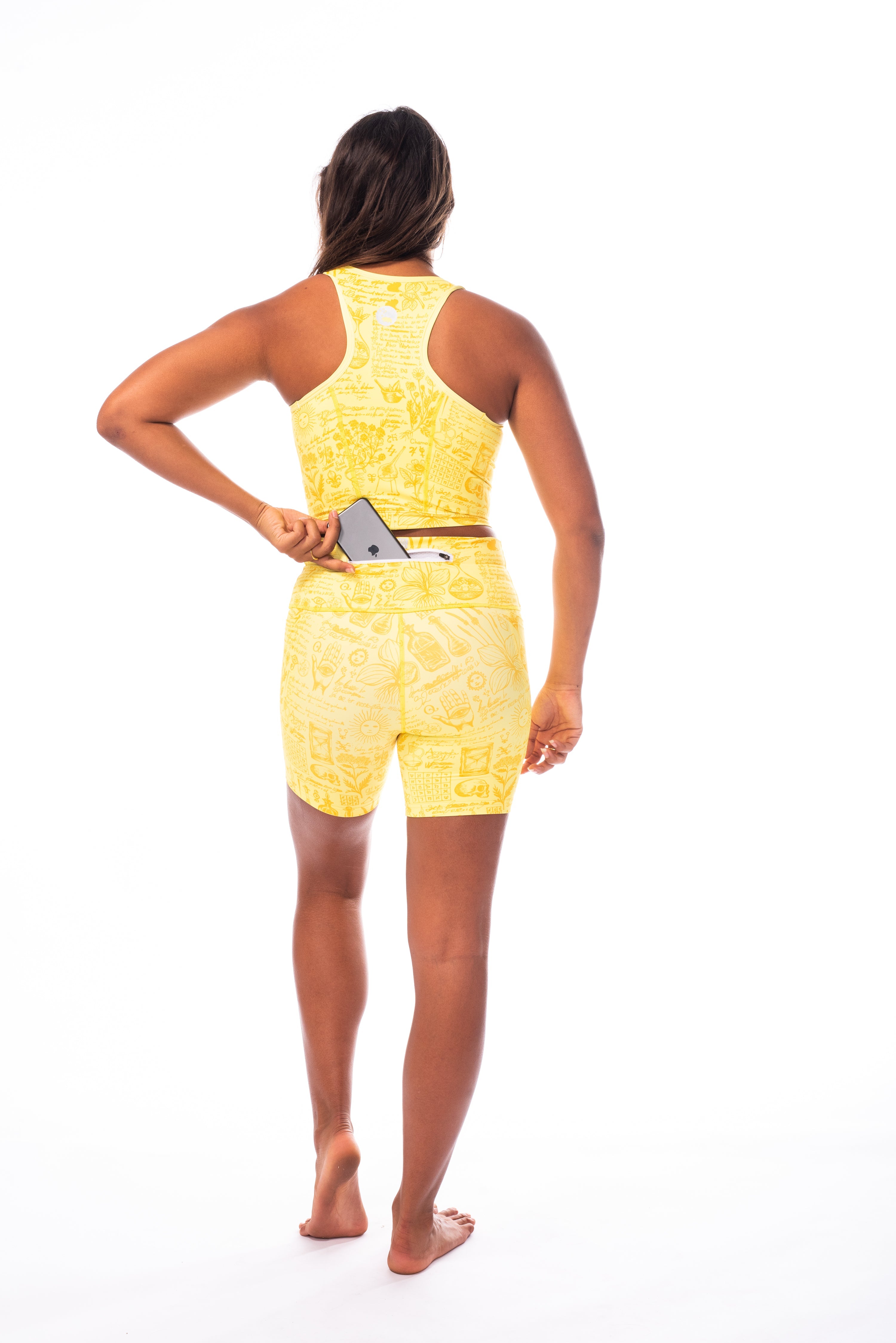 WYN by MALO little bit longer shorts - lemon