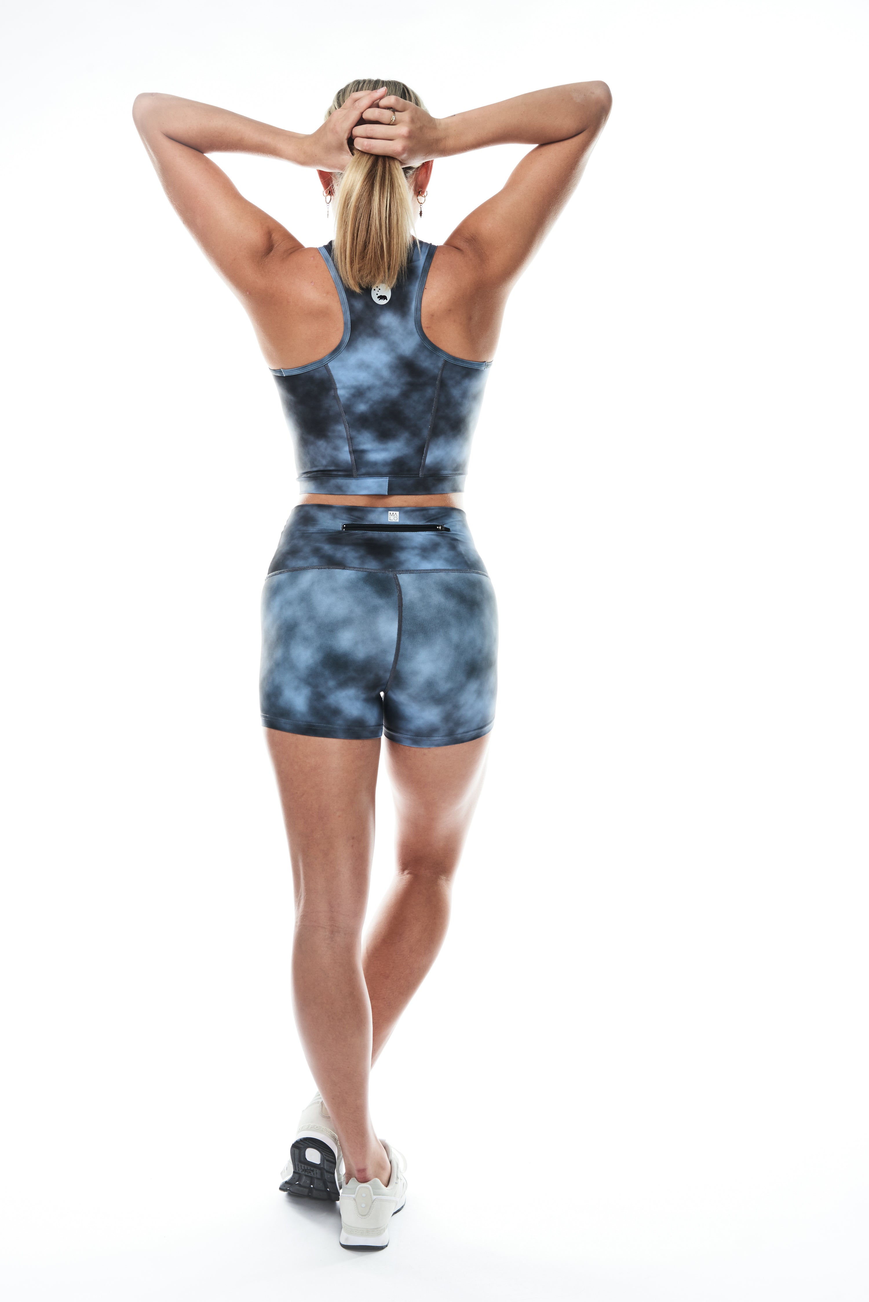 WYN by MALO core crop (with phone pocket) - storm