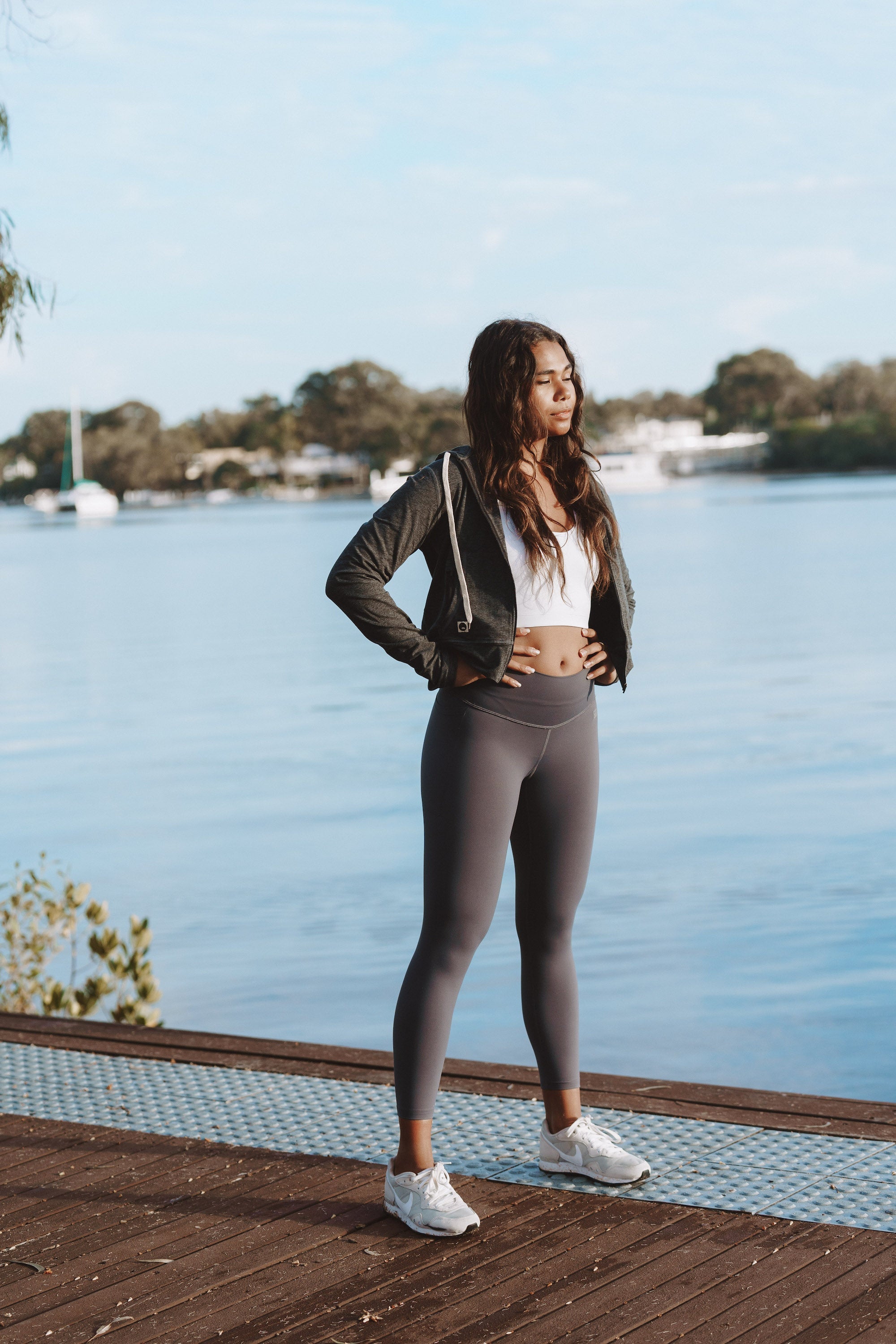 WYN by MALO on the run 7/8 tights - dusky gray
