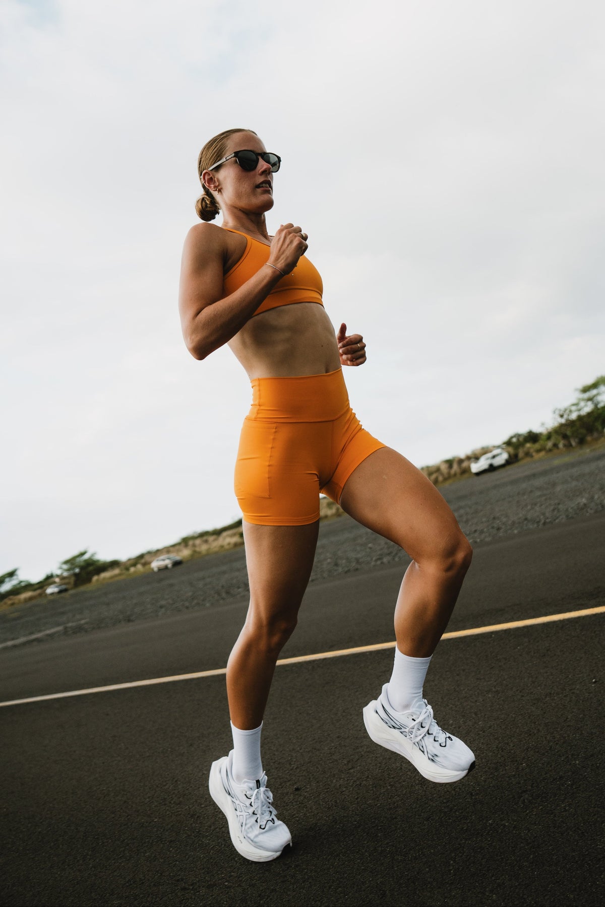 Women's Stride Shorts 4" - Mango