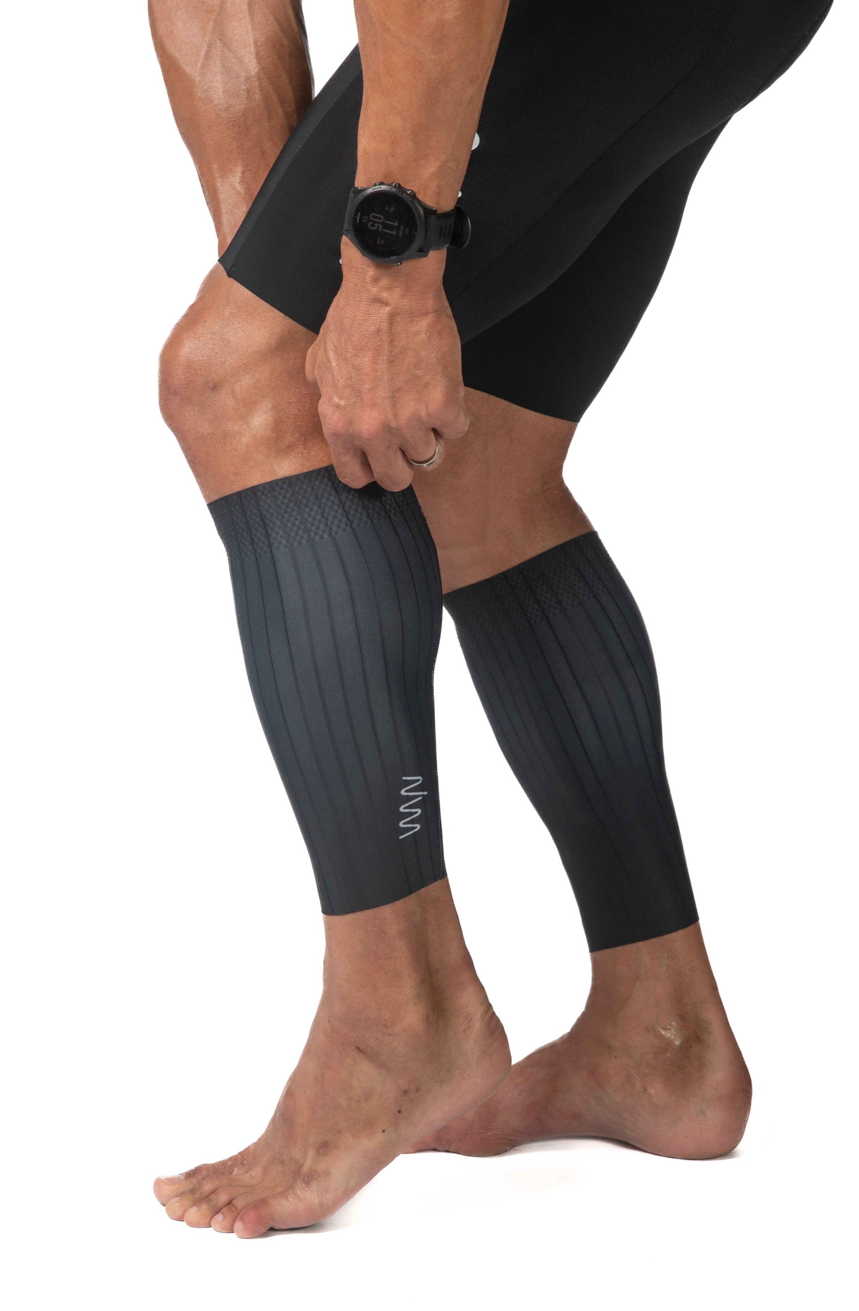 Unisex Aero Calf Sleeves - Black