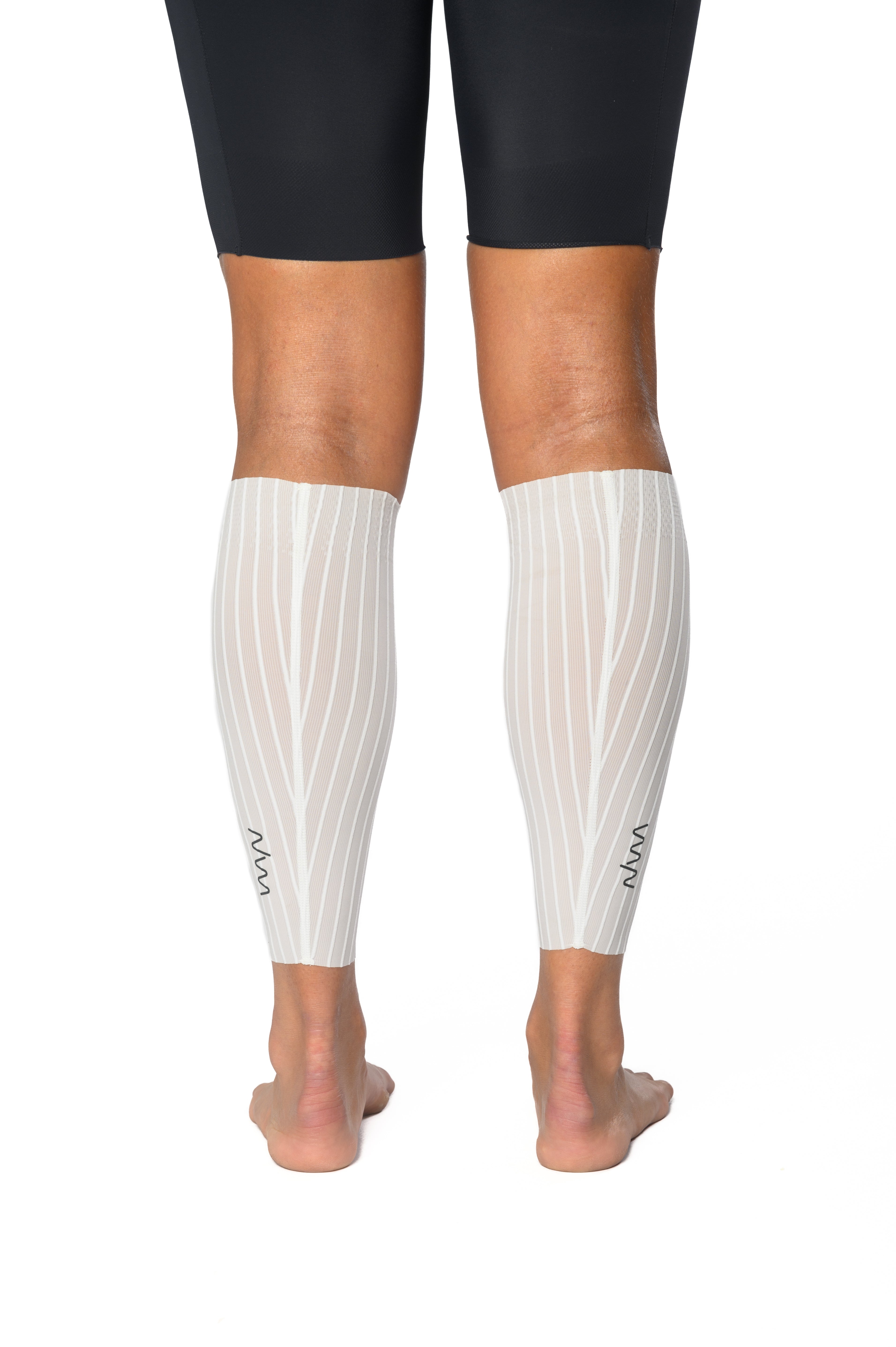 Unisex CdA Aero Calf Sleeve - White