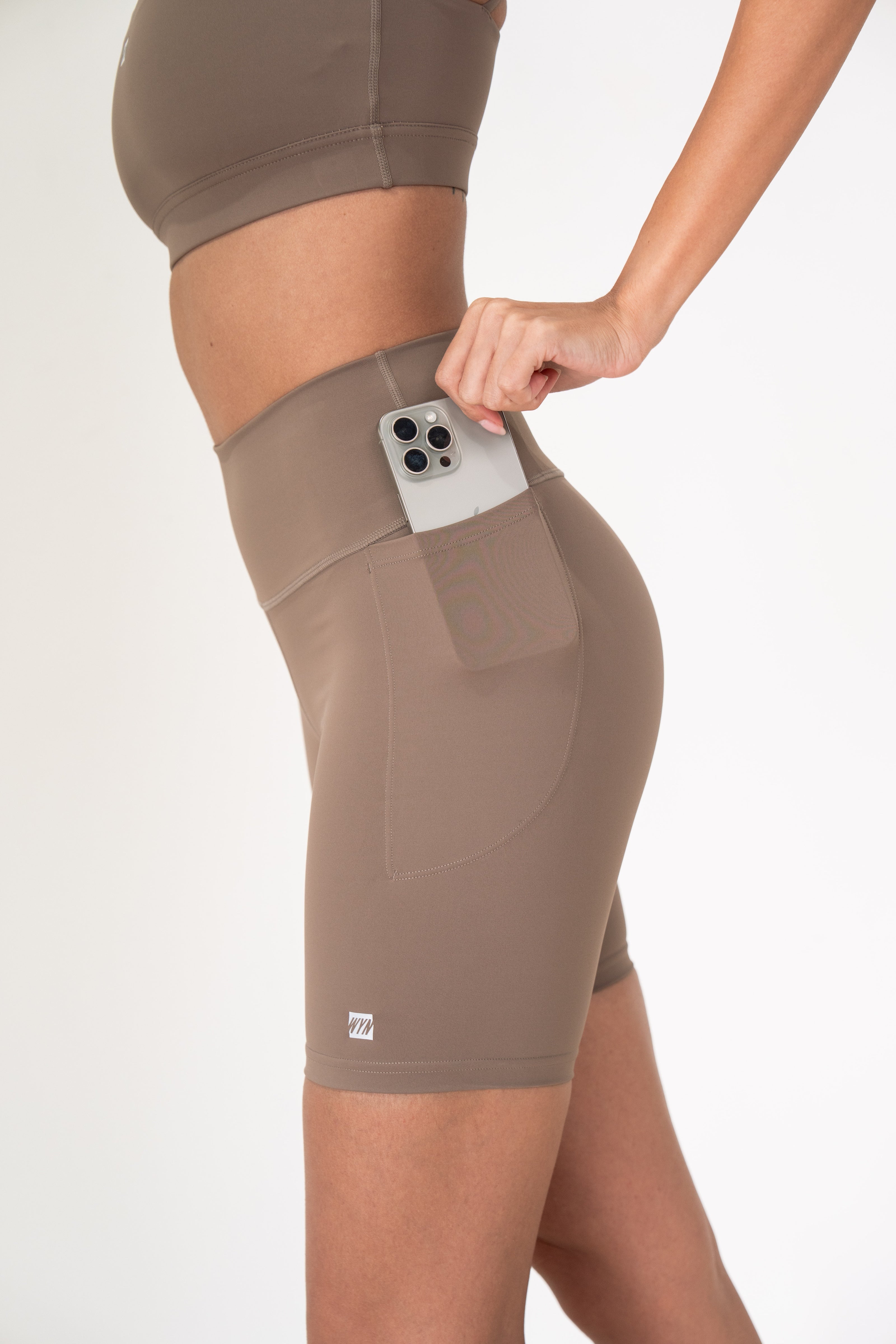 Women's Stride Shorts 6" - Truffle