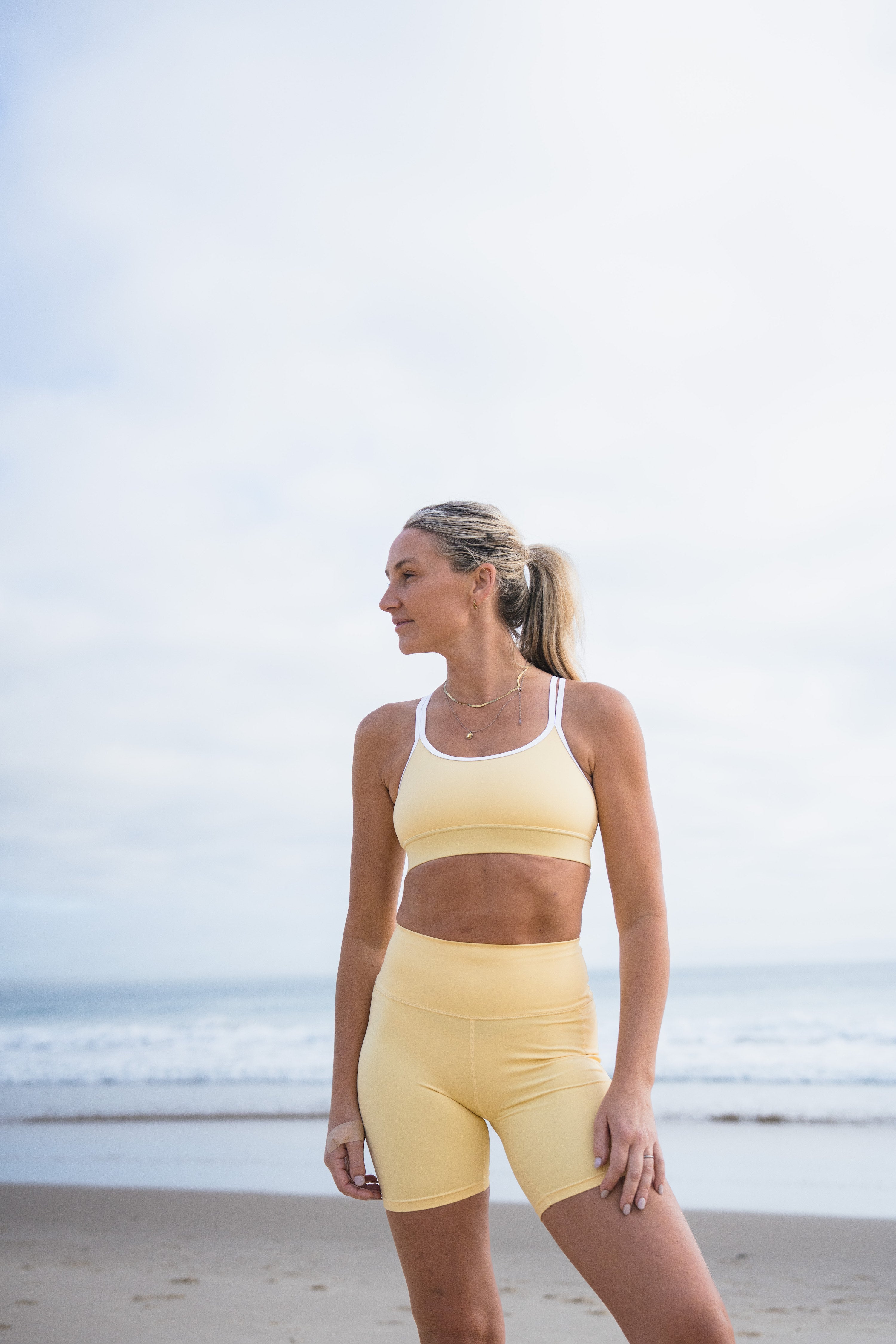 Women's Stride Shorts 6" - Butter