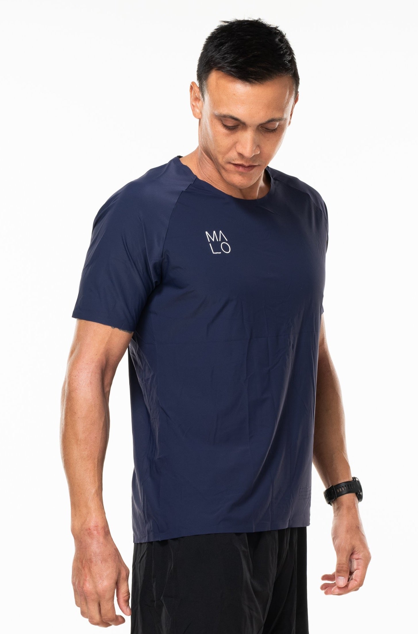 WYN by MALO edge performance tee - navy