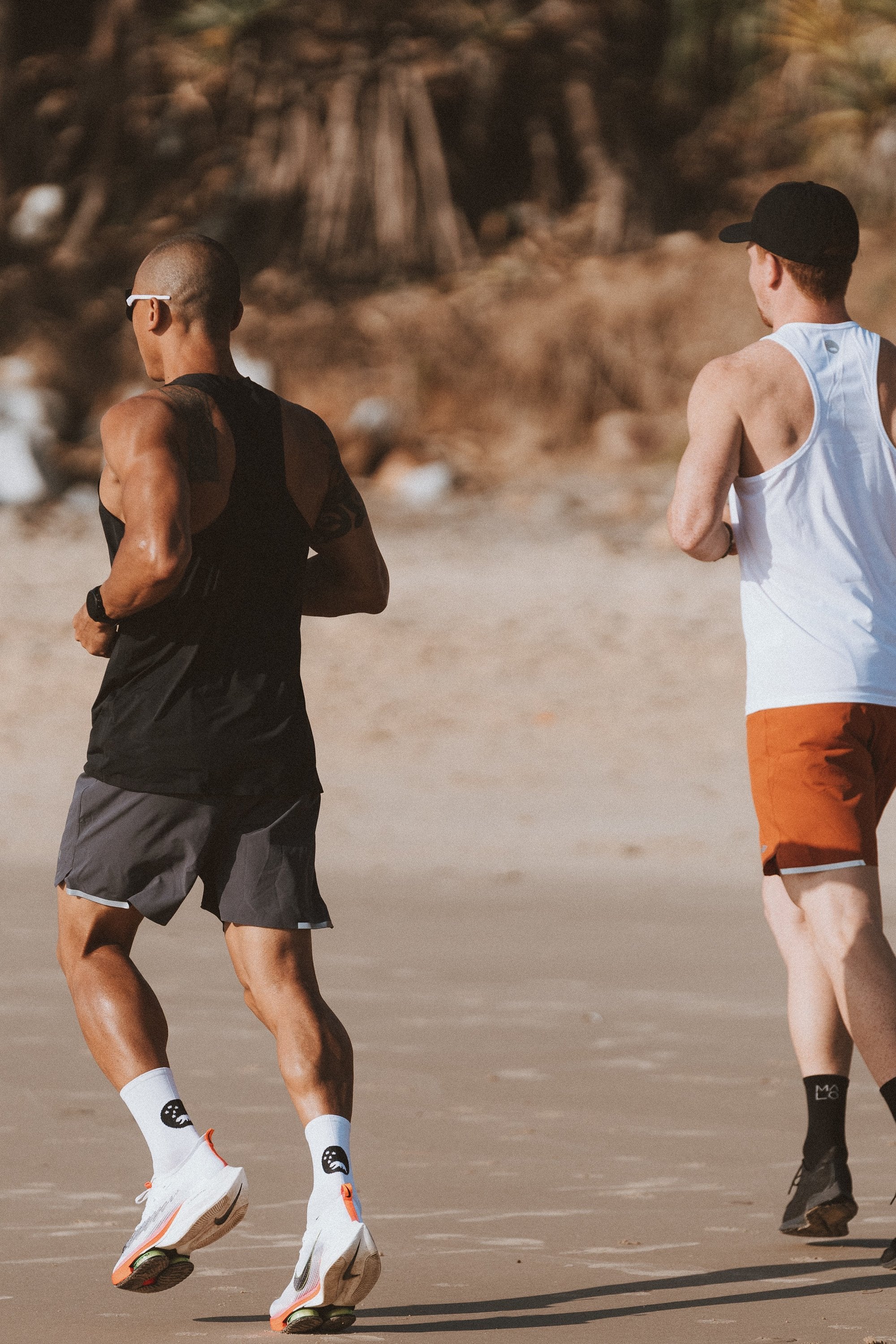 WYN by MALO noosa 2.0 run short (7")- charcoal