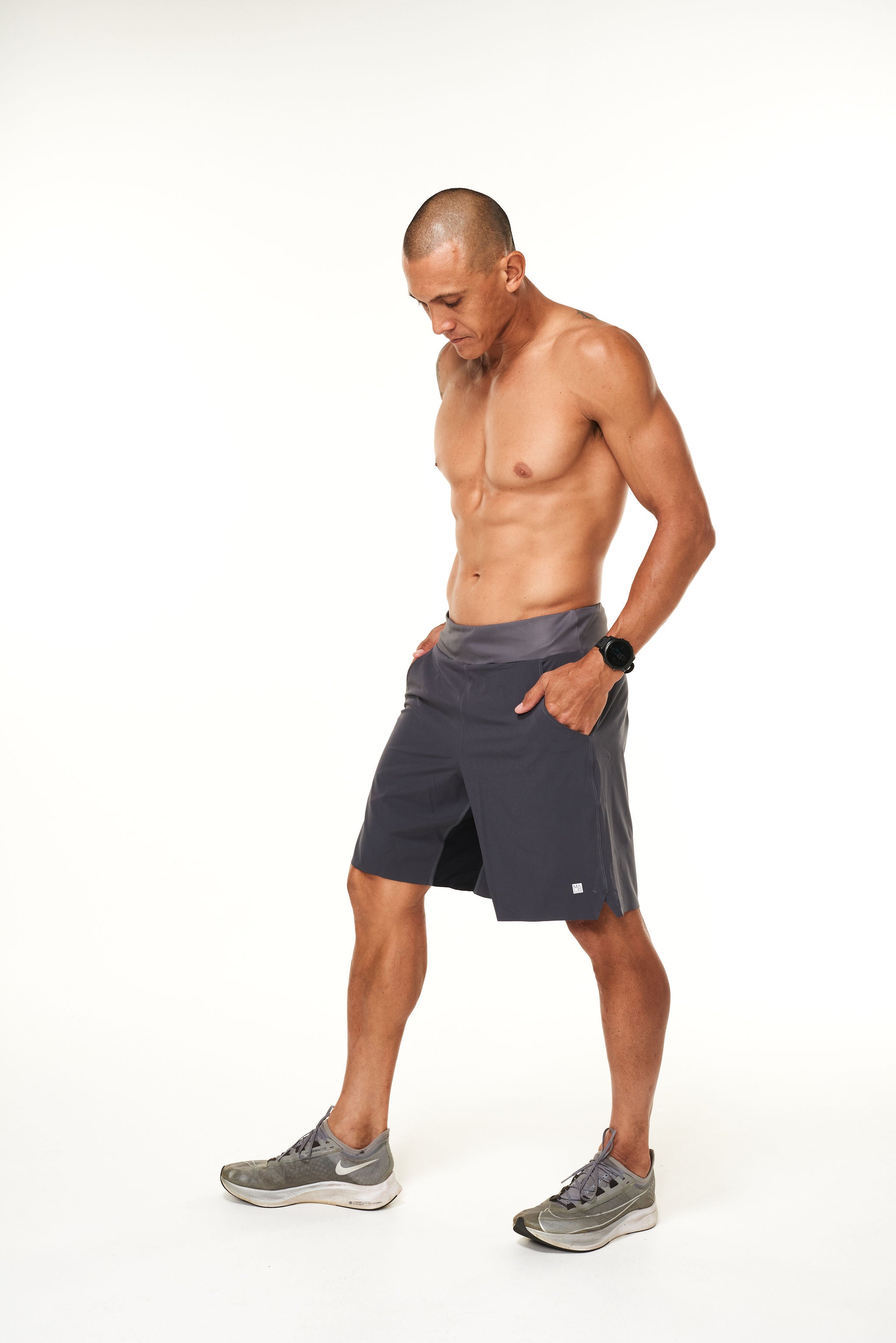 WYN by MALO arvo short (unlined 9.5") - charcoal