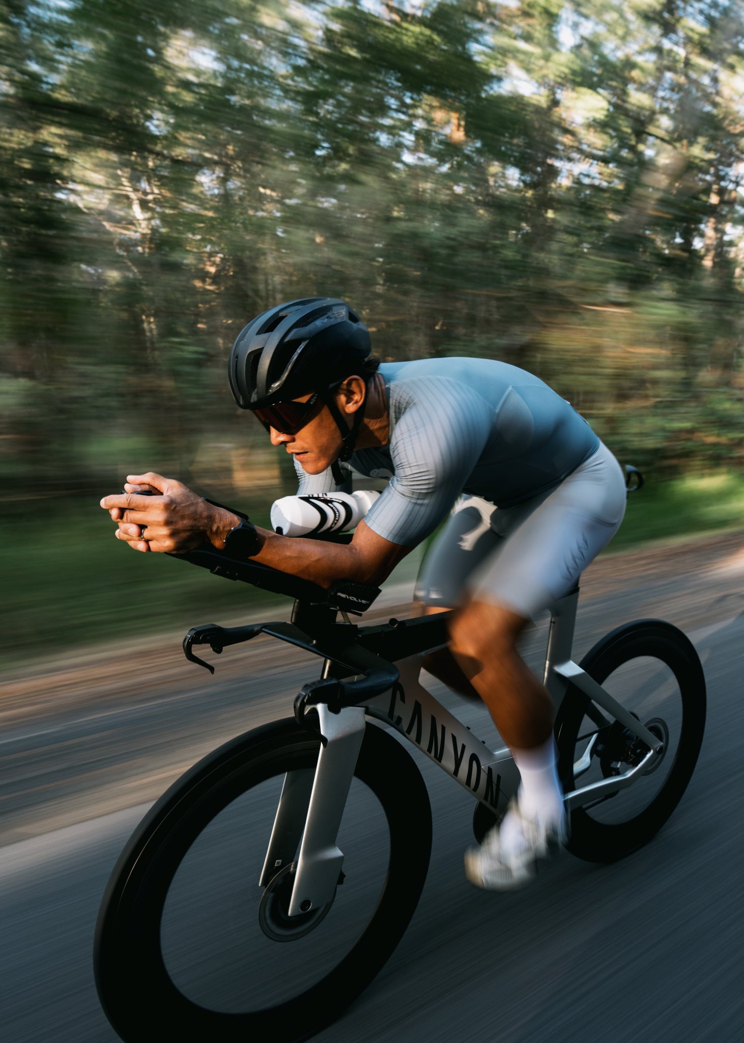 ハリー・スタイルズ SUITS TEE Men's Hi Velocity X Tri Suit - Blue Sage/Platinum