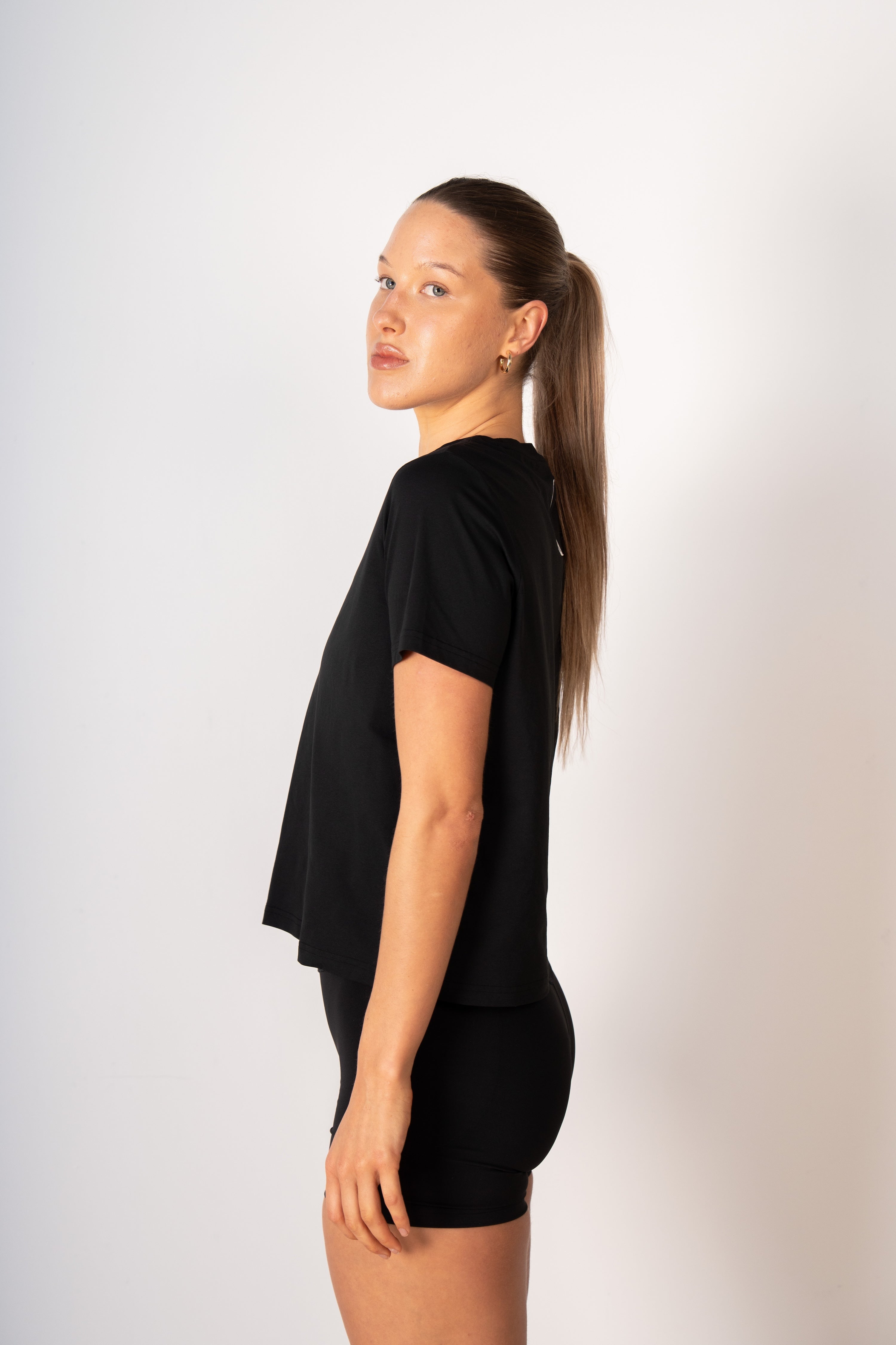 Women's Hybrid Tee - Black