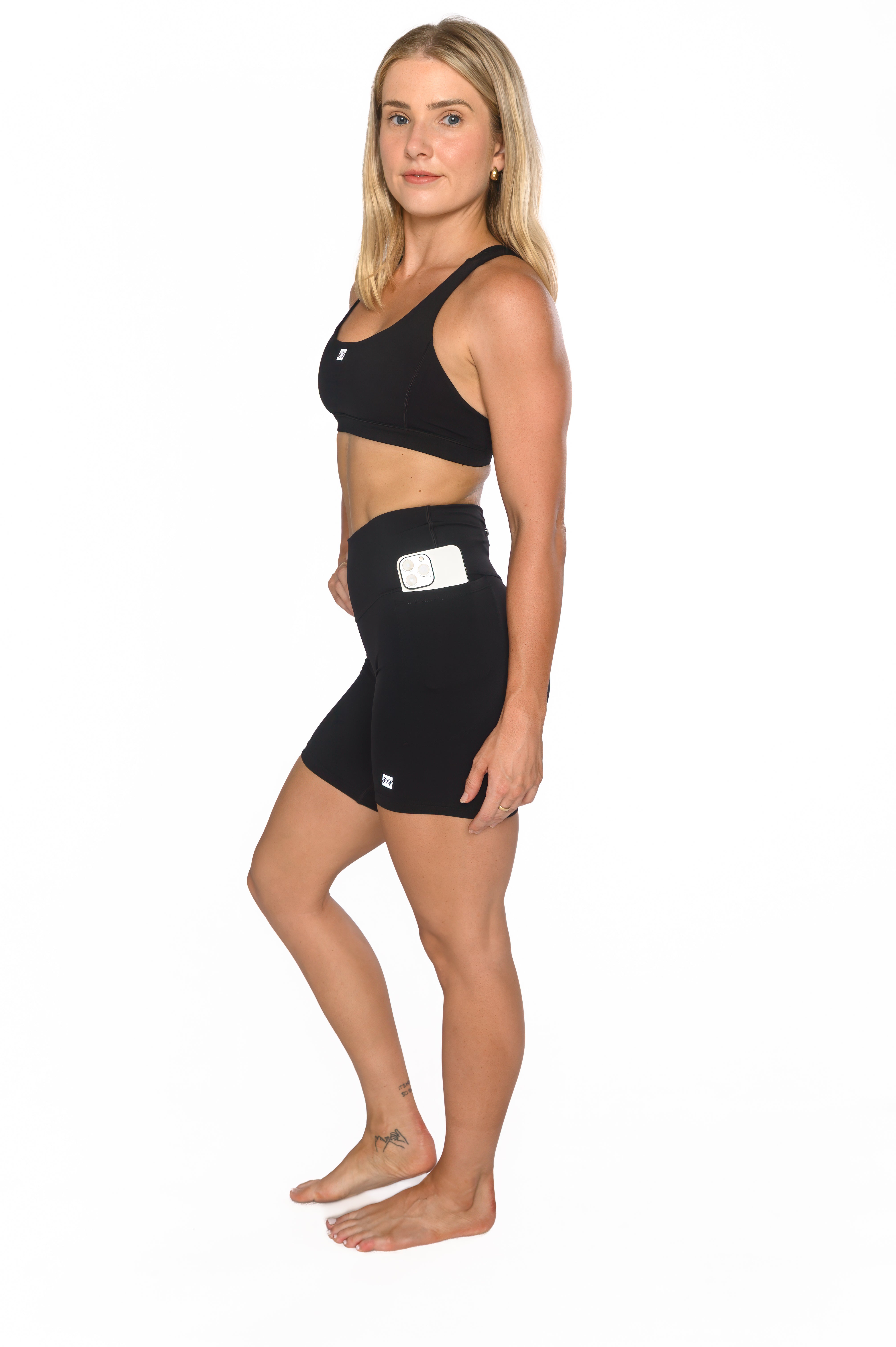 Women's Little Bit Longer Shorts 2.0 - Black