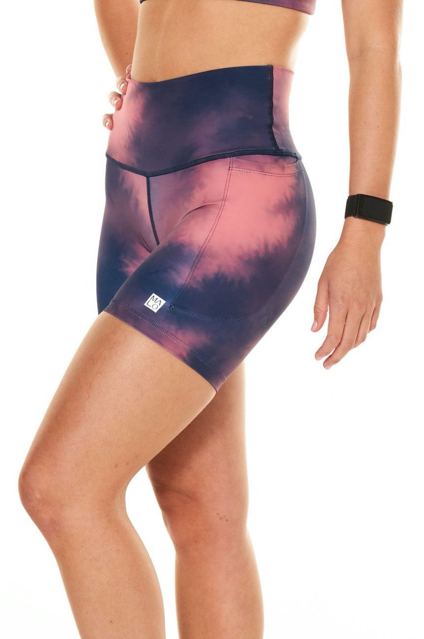 WYN by MALO little bit longer shorts - ethereal