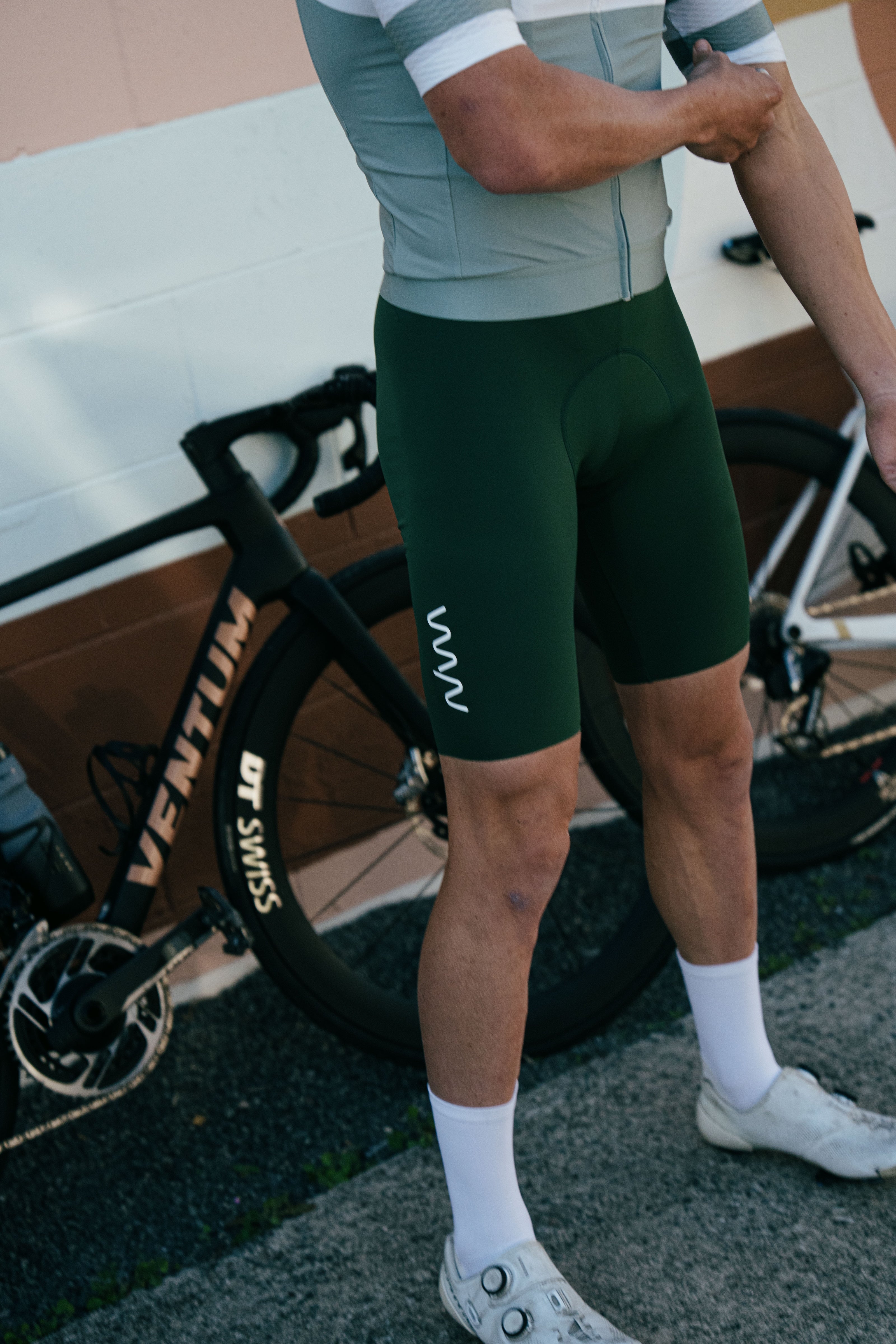 Men's Velocity 3.0 Cycling Bib Shorts - Evergreen