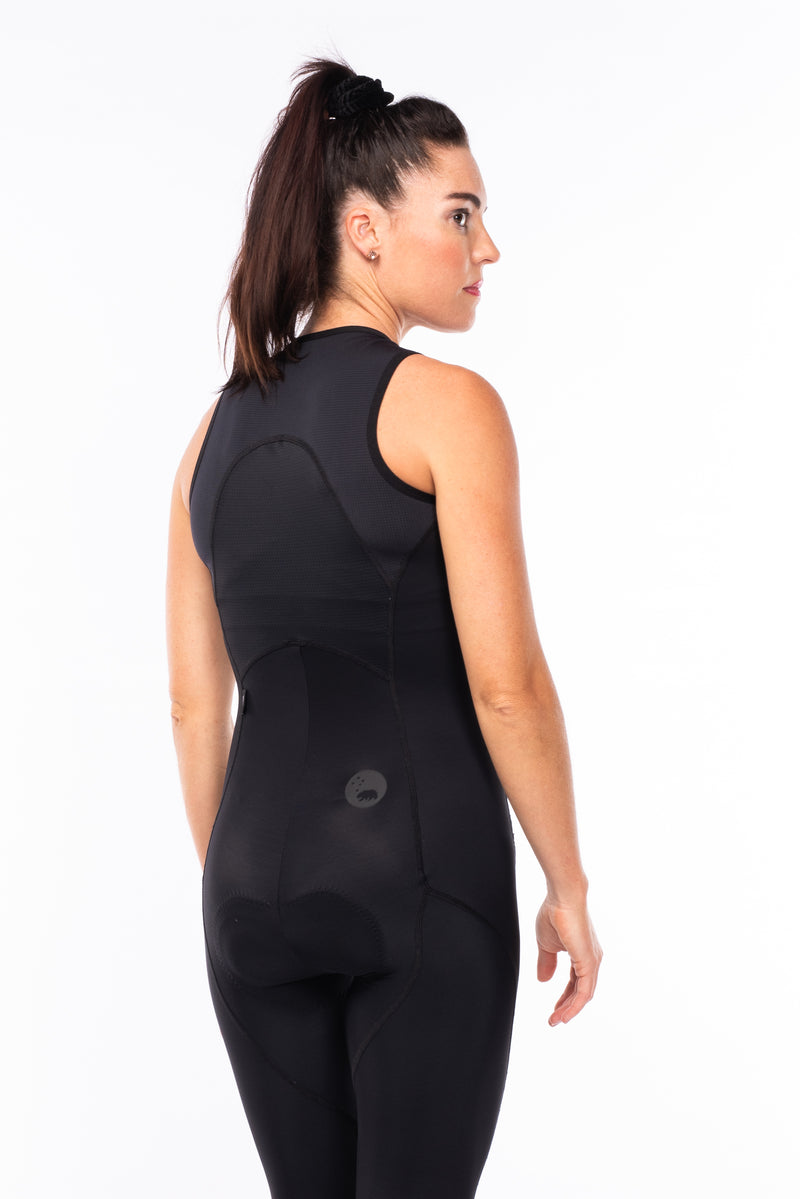 Back view of women's thermal cycling tights. Cycling pants with thermal lining and a back pocket.