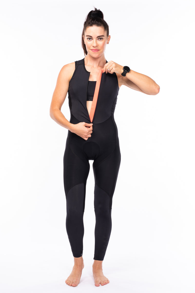 Women's Thermal Cycling Tights. Black cycling pants with a full zip up to keep you warm.