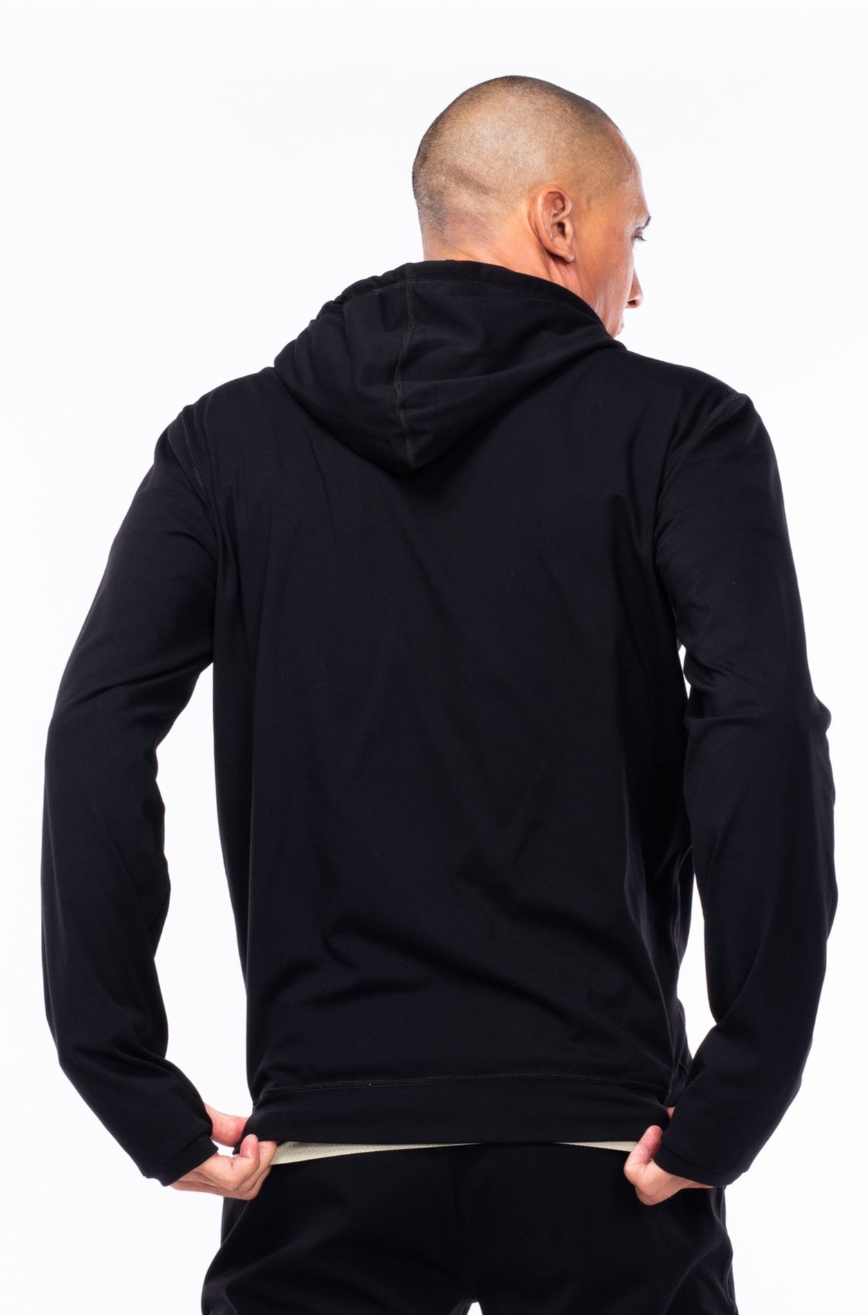 WYN Men's Ultimate Travel Hoodie - Black