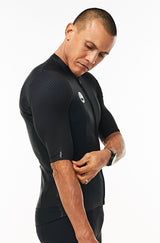 Right arm of men's Onyx Hex Racer Jersey. Black aerodynamic sleeves with Italian Hex fabric.