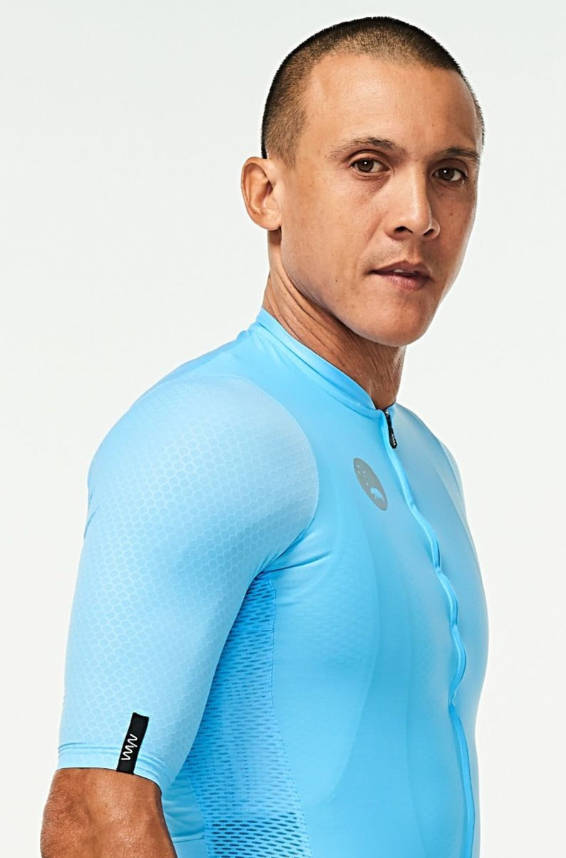 Right arm of men's Sky Blue Hex Racer Jersey. Aerodynamic sleeves with Italian Hex fabric.